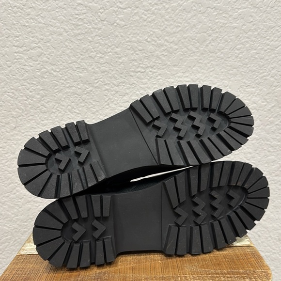 Steve Madden Crusader Black Leather Lug Sole Moto Boots Size 10 - Picture 6 of 8